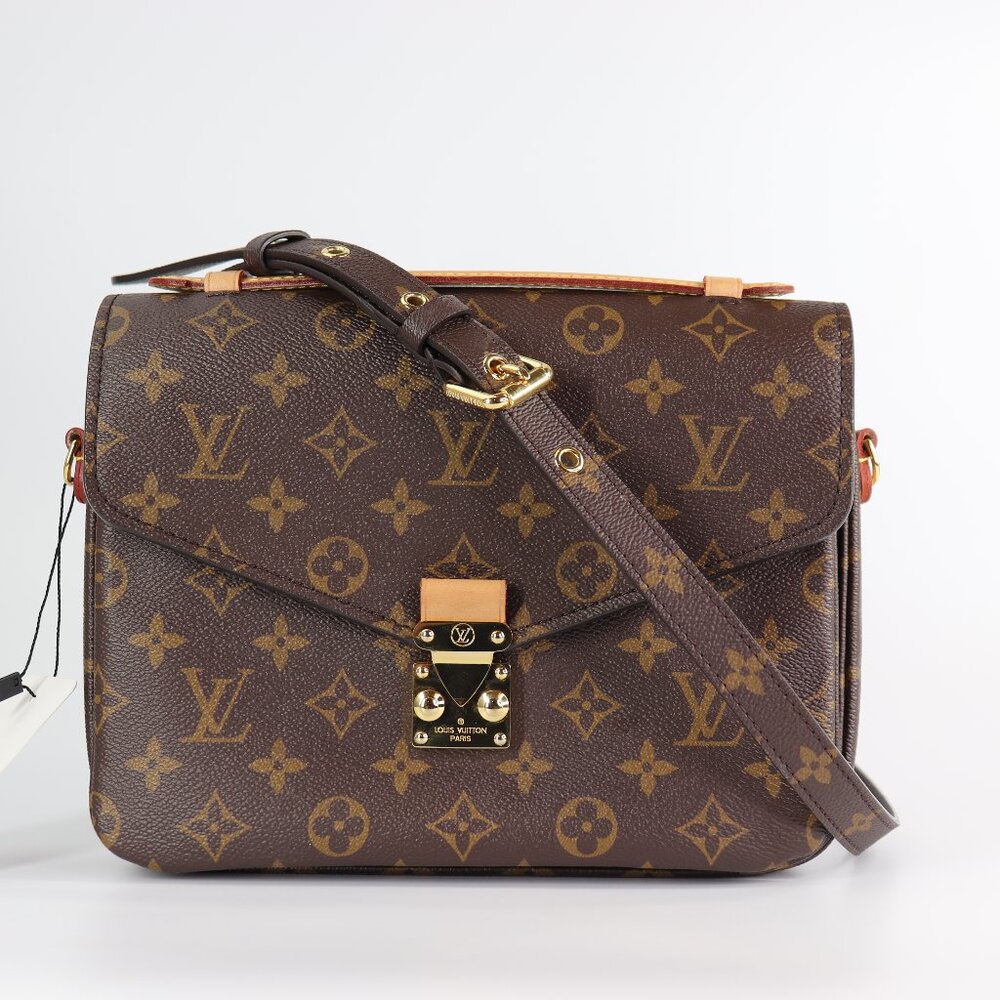 Sold💜Louis Vuitton Monogram Pochette Metis